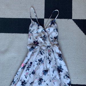 White mini flower dress w open back